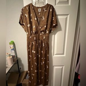 Beautiful leopard dress!!